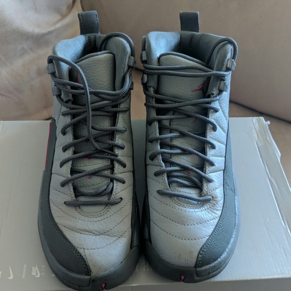 Nike Jordan 12 Wolf Grey Pink Size 7 Youth 8.5 WNN